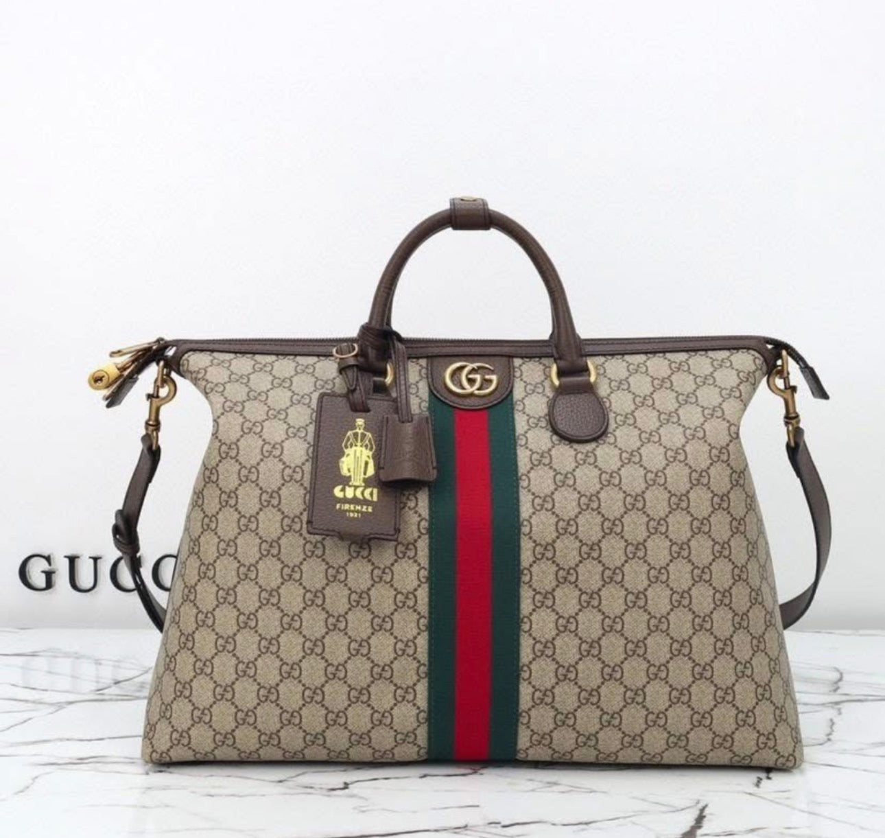 Gucci Savoy medium duffle bag