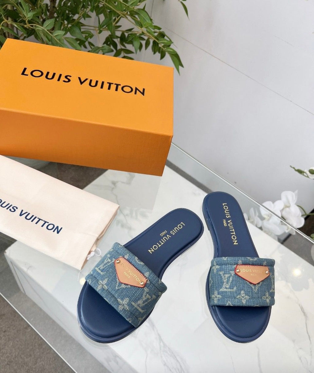 Lily Flat Mule