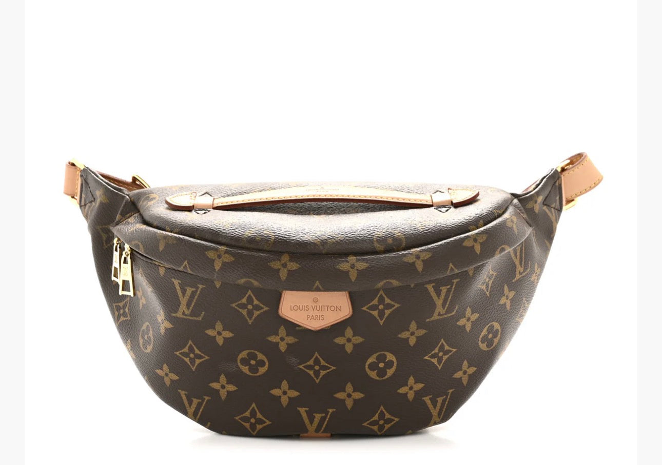 LOUIS VUITTON
Monogram Bumbag
